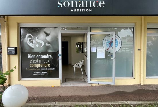 voici l'entrée du centre auditif sonance de Frejus