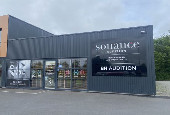 Enseigne façade Sonance Audition Coutances